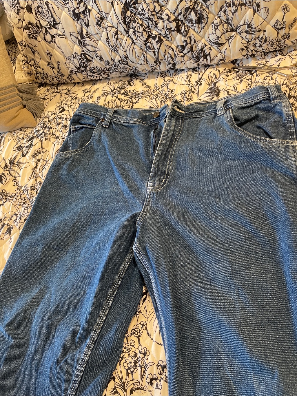 Relaxed Fit Mens Denim Jeans In Medium Blue